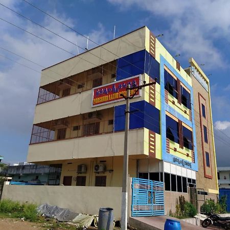 Prasanna Laxmi Residency บาดราเชลัม ภายนอก รูปภาพ